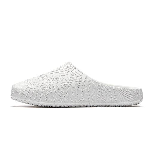 Anta KAI Hela Slides